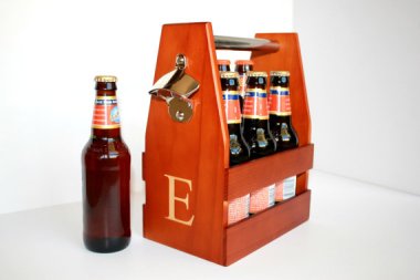 Spectacular groomsmen's gift that might actually be something your groomsmen would want to own! By TheManRegistry, which I explored a little and it's good fun!