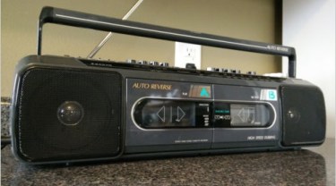 Sanyo AM/FM Dual Cassette Boombox