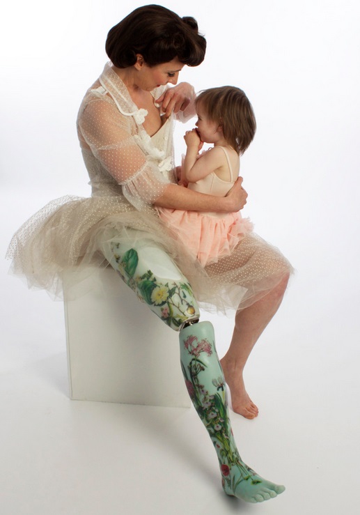 Floral leg © The alternative limb project
