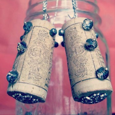 These wine cork earrings are "made to order." How long do they take? Takes a couple of days. Oh, wait, the tea-totaling in-laws are coming. I can have them ready for you tomorrow.