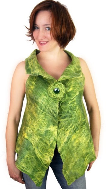 If you're worried that you'll get drunk and accidentally have sex with someone you shouldn't, this garment should protect your virtue. By ElanasFelting