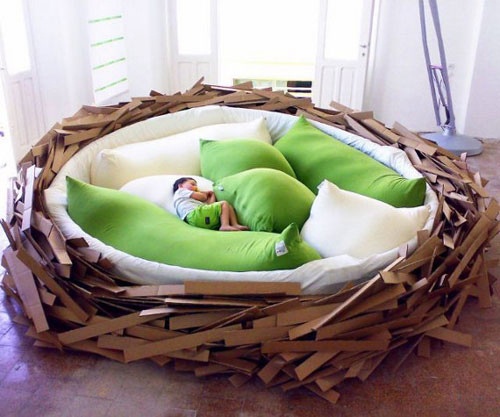 I guess if the parents have the bird bed, this wouldn't be an illogical bed for the kid's room.