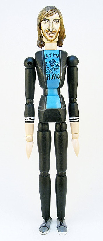 Unexpectedly likeable posable David Guetta doll. By ArtDuritos