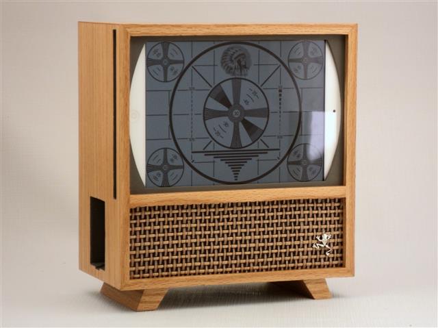 DuMont is an enclosure for an iPad Mini with built in speakers. By Jeffrey Stephenson