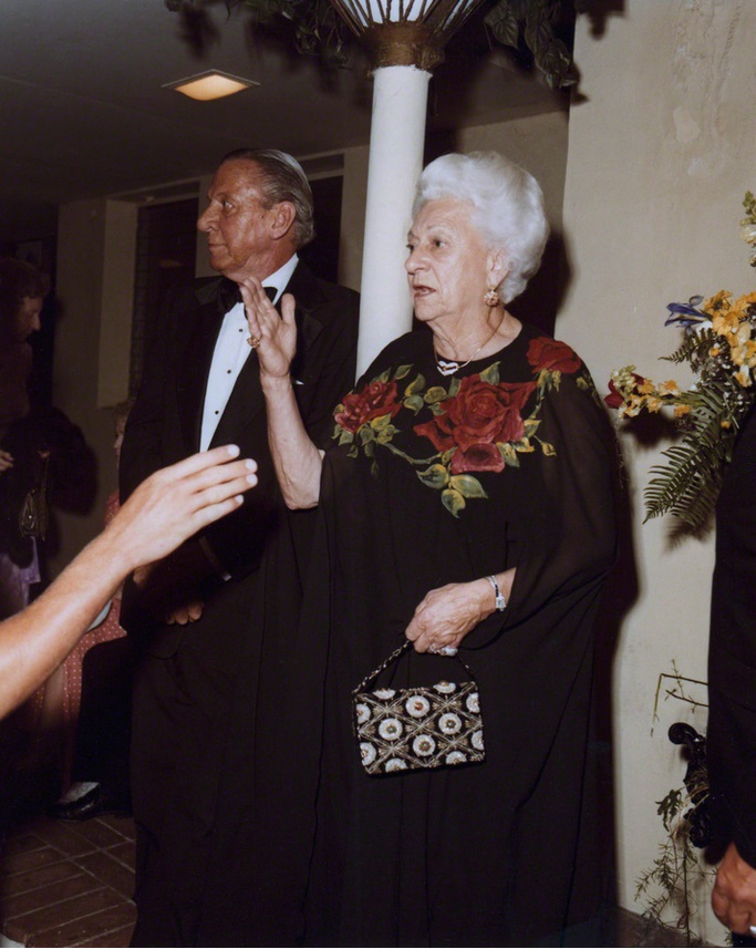 Hey, look! It's the VanCleef & Arpels purse I posted about in Etsomnia™ Volume VIII: Lifestyles of the Rich and Tasteless! © 2014 Andy Sweet Photo Legacy