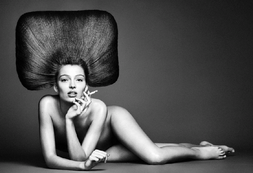 Animation by DarkAngelØne, hair by Nicolas Jurnjack, photographer unknown