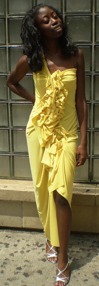 Who knew crumpled tissues could be so festive? By Cheryldine