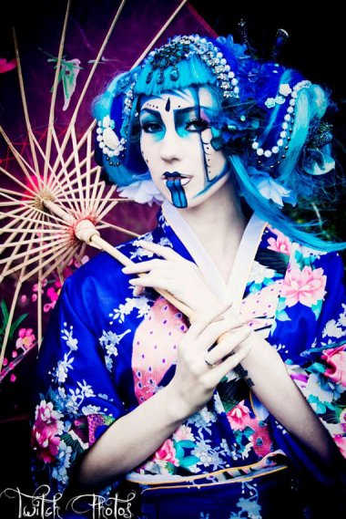 On the other hand, this Geisha wig is an absolute knock-out! Yum! By GhouliaPeculiar