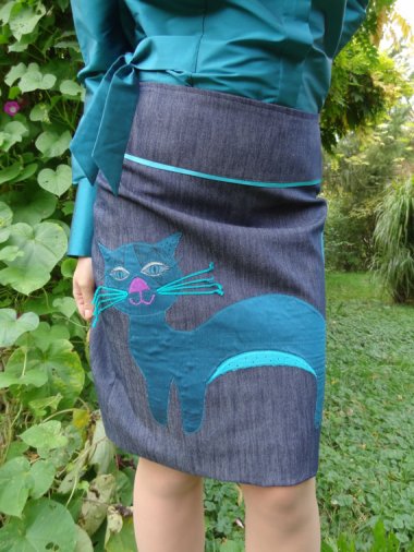 Friends don't let friends wear cat skirts. By IglaBoutique