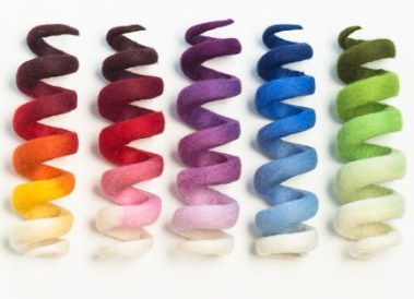 Surprisingly appealing cat toys. By Elevele