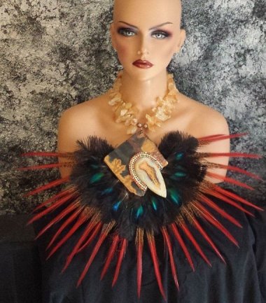 This statement necklace is saying "Stay away." By KatroxWearAttitude