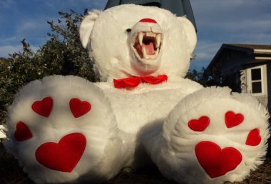 "Be My Valentine Massacre" bear. By GashlyTentacles