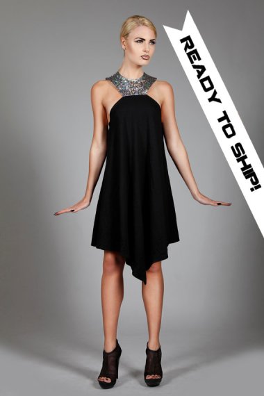 I have had fun at the expense of LenaQuistDesign before, but I have to give it to her. This dress is great