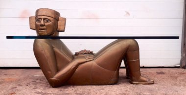 I can't imagine what kind of decor this gastric distress table would go with. By DelcoDecor