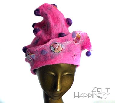 "Joyful Jester" Valentine's Day hat. Ho, boy. By FeltHappiness