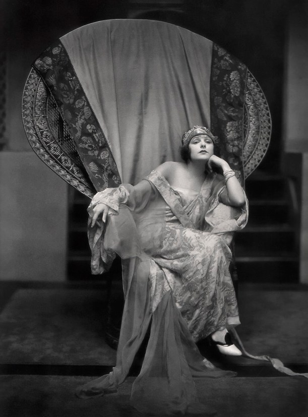 abbe 0 Norma Talmadge