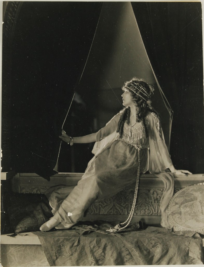 Mary Pickford by James Abbe