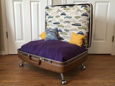Love this mid-century suitcase pet bed! By LuxMutts
