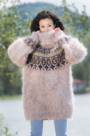 I'm not sure why this is tagged "Father's Day" unless it's for dads who want to neither see nor hear their wives. It's a shaddup sweater. By TanglesCreations