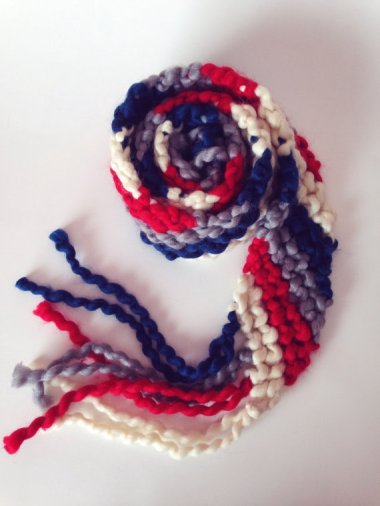 It may not be the best scarf, but the cats will love it!