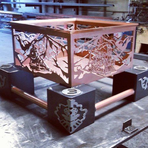 Train-themed firepit by 600Horse