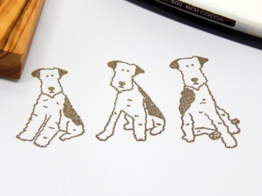 Seller: aHueOfDuckEggBlue Charity: The Dump Dog Project