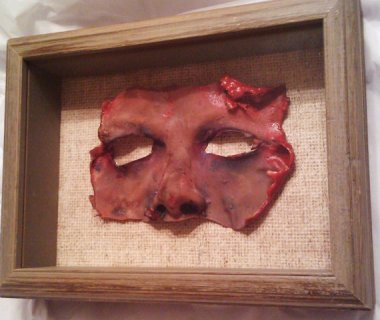 Here's a tip. If you see this in someone's house, RUN!