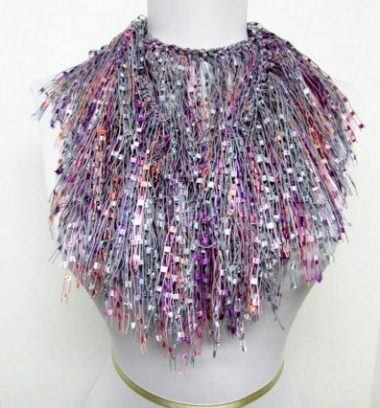 She didn't know what all the fuss was about. Sure, her Japanese man-o-war necklaces could kill you. But look how pretty!