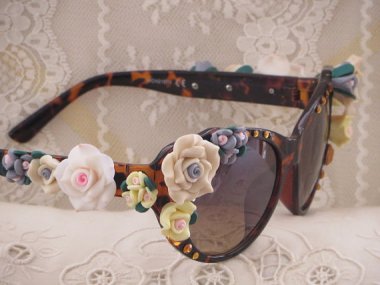 Because who needs peripheral vision anyway?