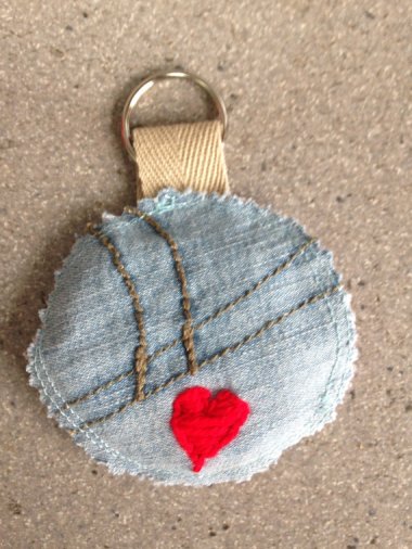 Gift embellishment that reportedly doubles as a key chain. Or garbage. It could also double as garbage.